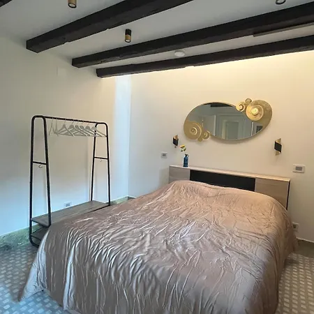 Casa Balastro *